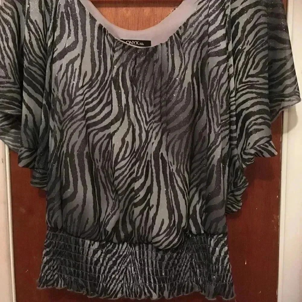 Zebra print scoop neck top